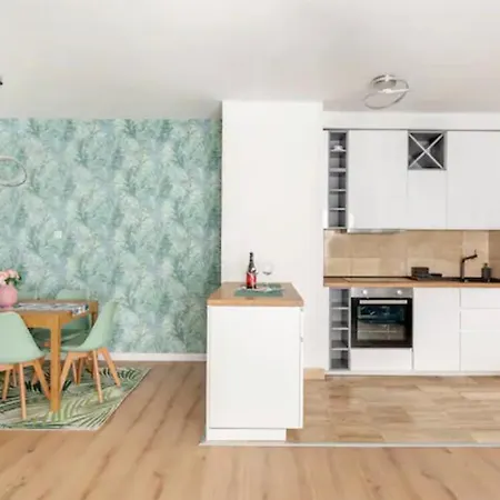 Kazinczy Street Vibe I 2br I 1 Free Parking I Self Check-in * Βουδαπέστη