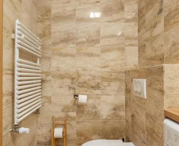 Kazinczy Street - Free Parking - Self Check-in Apartament Budapesta