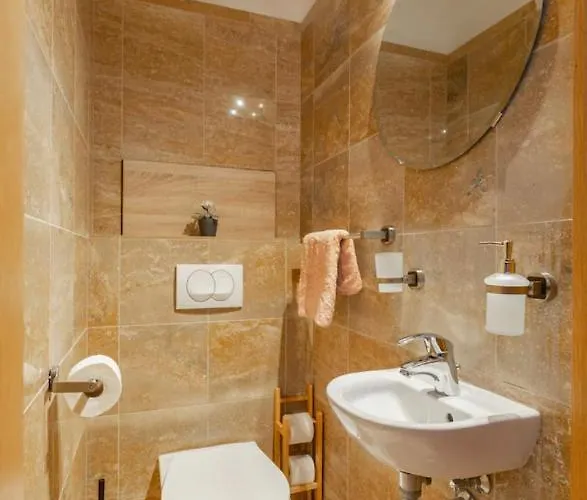 Kazinczy Street Vibe I 2br I 1 Free Parking I Self Check-in アパート *